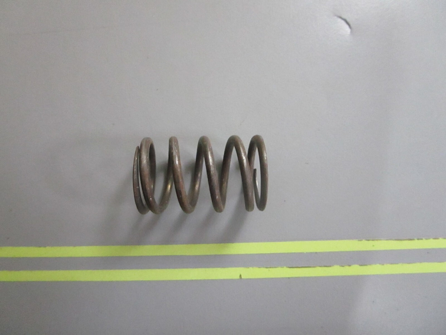 *NEW OEM* 0810 Honda Valve Spring 14751-822-000