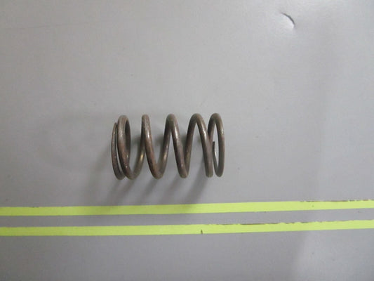 *NEW OEM* 0810 Honda Valve Spring 14751-822-000