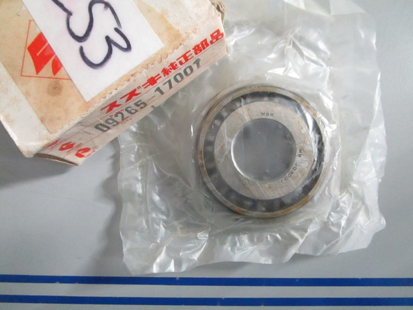NEW OEM 09265-17001 Suzuki Roller Bearing 0820