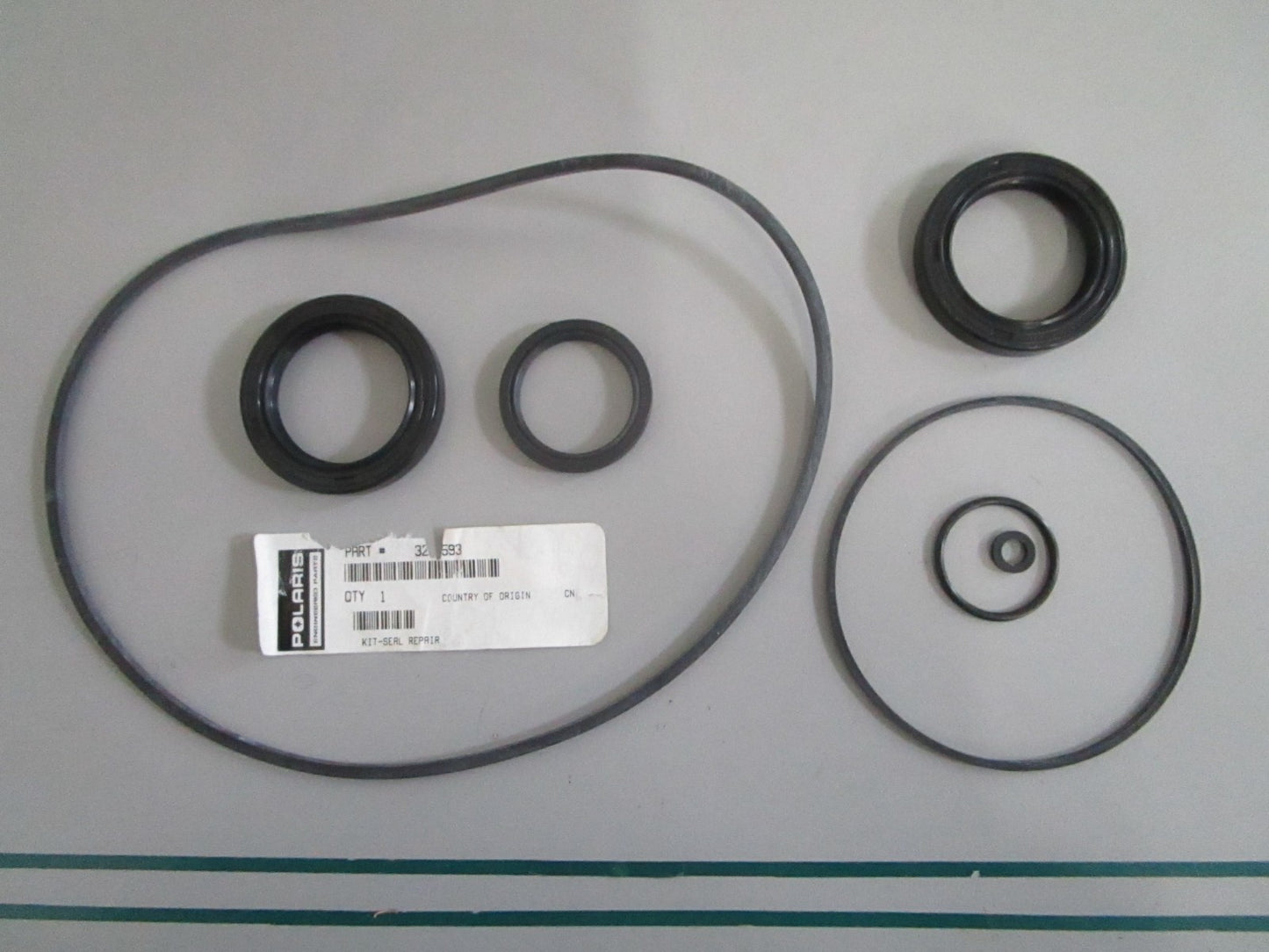 Polaris NEW OEM Front Gearcase Seal Repair Kit 3234593 Sportsman 800 6X6 NOS 082