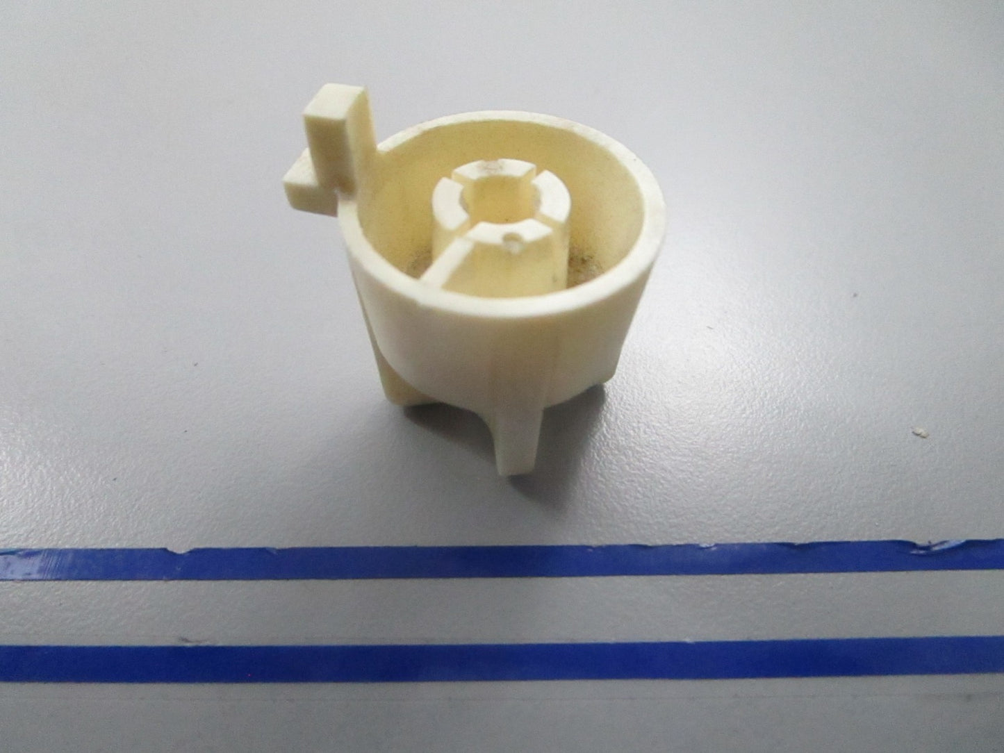*NEW OEM* 0810 OMC Johnson Evinrude Adjusting Knob 205231 0205231