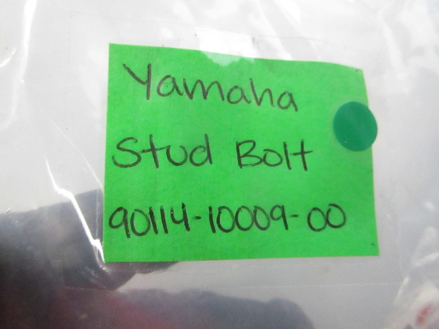 NEW OEM (LOT OF 4) 90114-10009-00 Yamaha Stud Bolt 0810