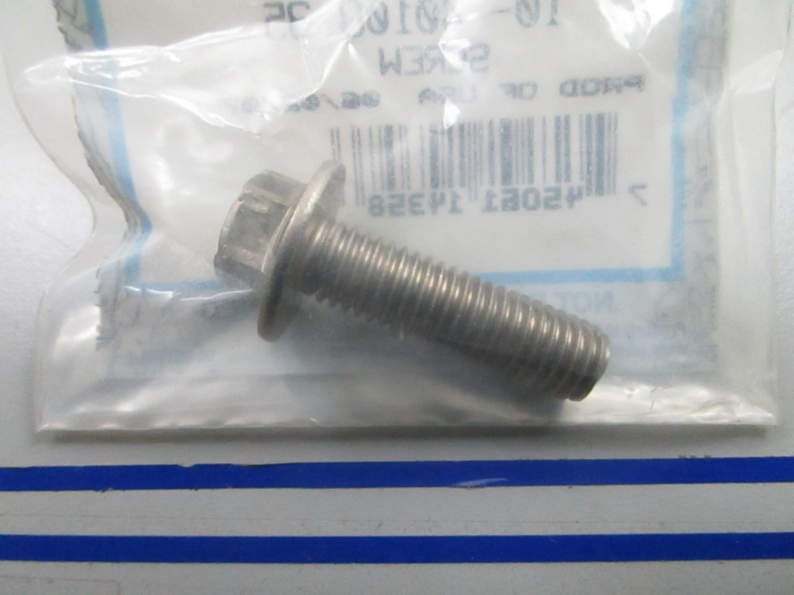 *NEW OEM* 0810 Mercury Quicksilver Screw 10-40108 35