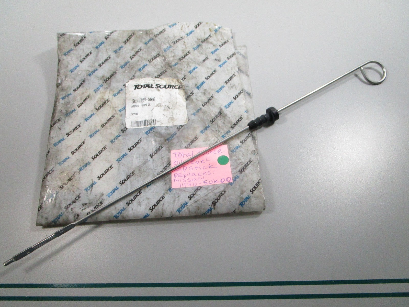 NEW 11140-50K00 Replaces: Nissan Total Source Oil Lever Dipstick 0810