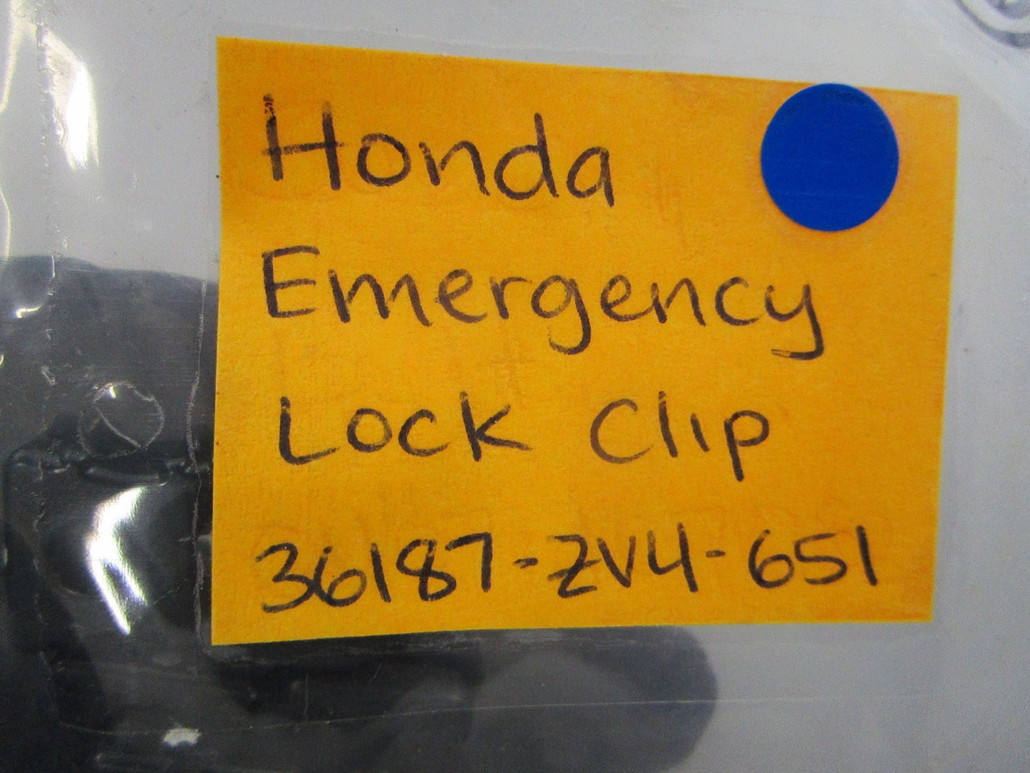NEW OEM 36187-ZV4-651 Honda Emergency Lock Clip 0810