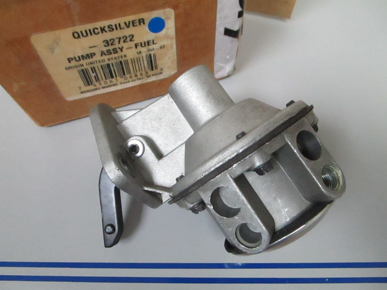NEW OEM 32722 Mercury Quicksilver Fuel Pump Assembly 0720