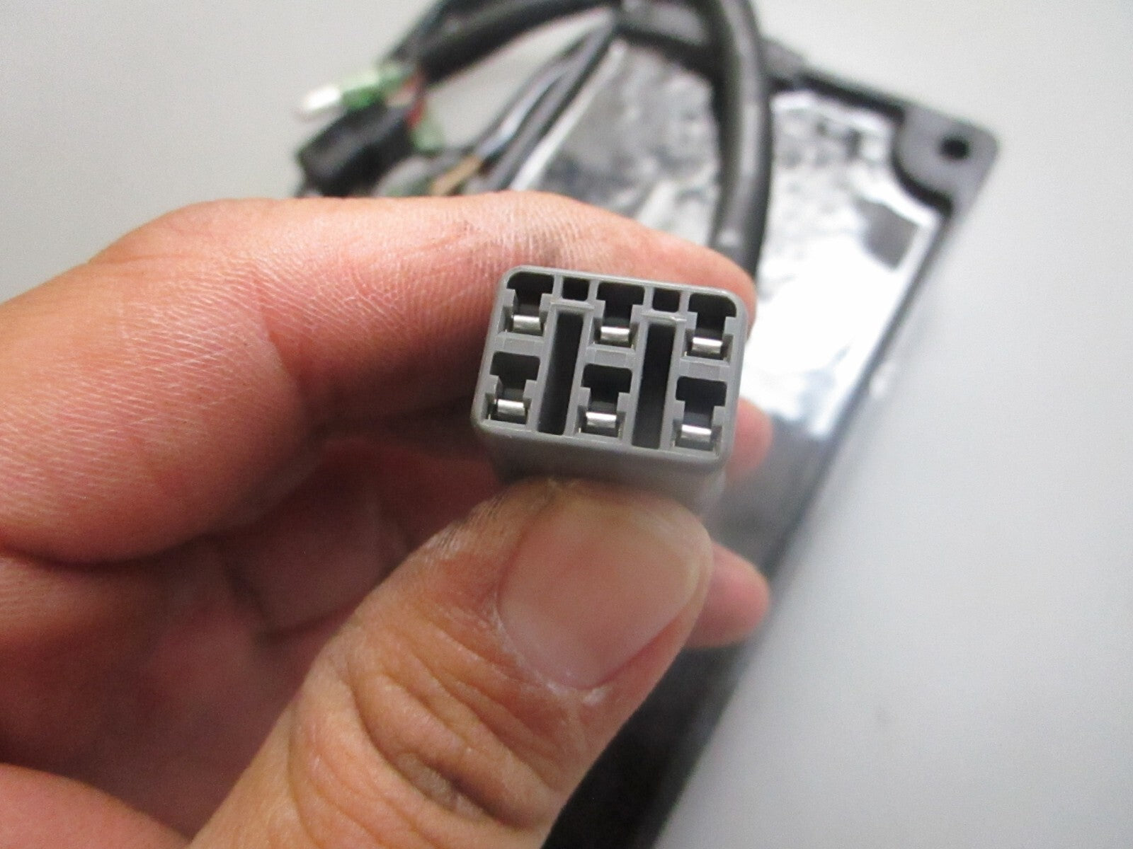 *NEW OEM* 0820 Suzuki Ignition Control Unit 32910-92E20