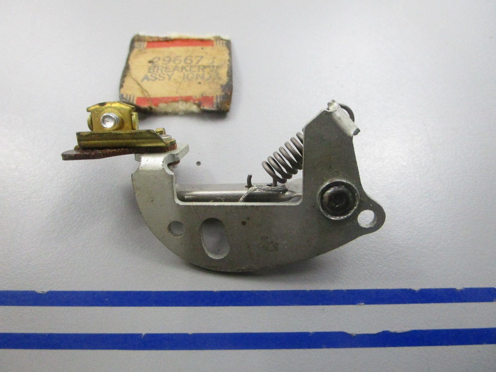 NEW OEM 29667 Briggs & Stratton Ignition Breaker Assembly 0810