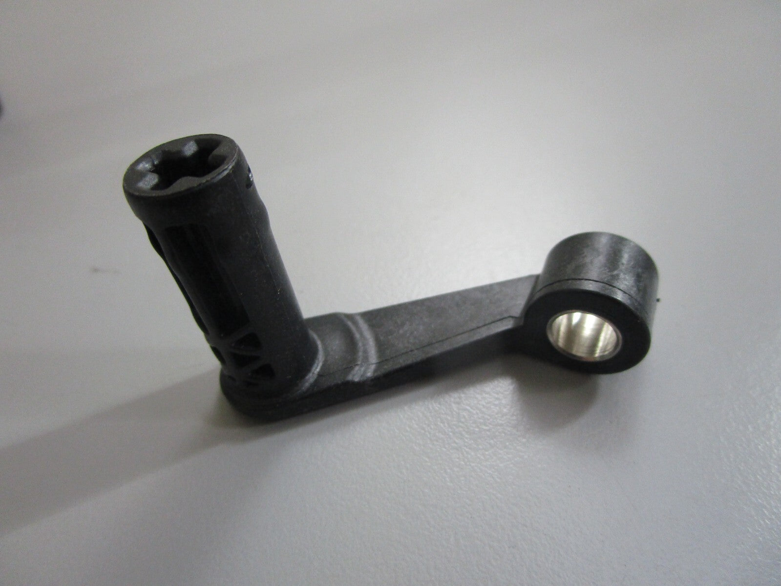 *NEW OEM* 0820 Volvo Penta Shaft 3840999
