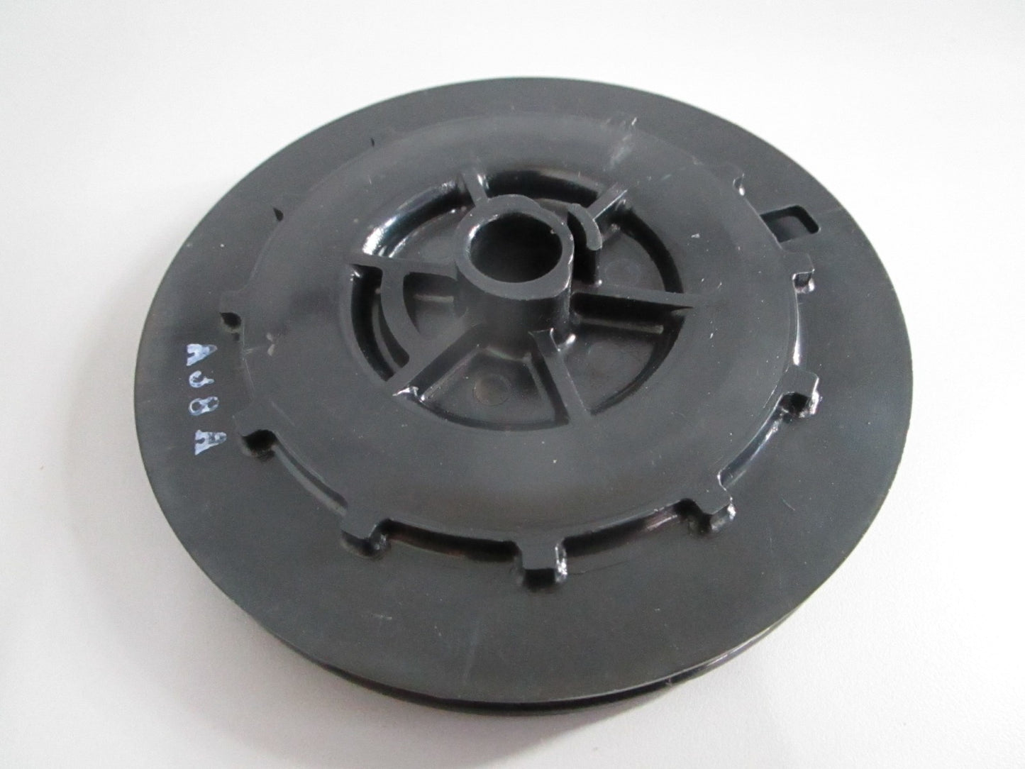 NEW OEM 18121-93100 Suzuki Sheave Drum 0820