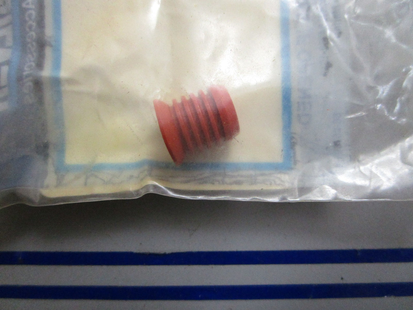 *NEW OEM* 0820 Mercury Quicksilver Seal 25-881733