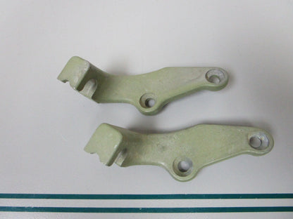 NEW OEM (LOT OF 2) 321637 0321637 OMC Johnson Evinrude Shift Bracket 0810