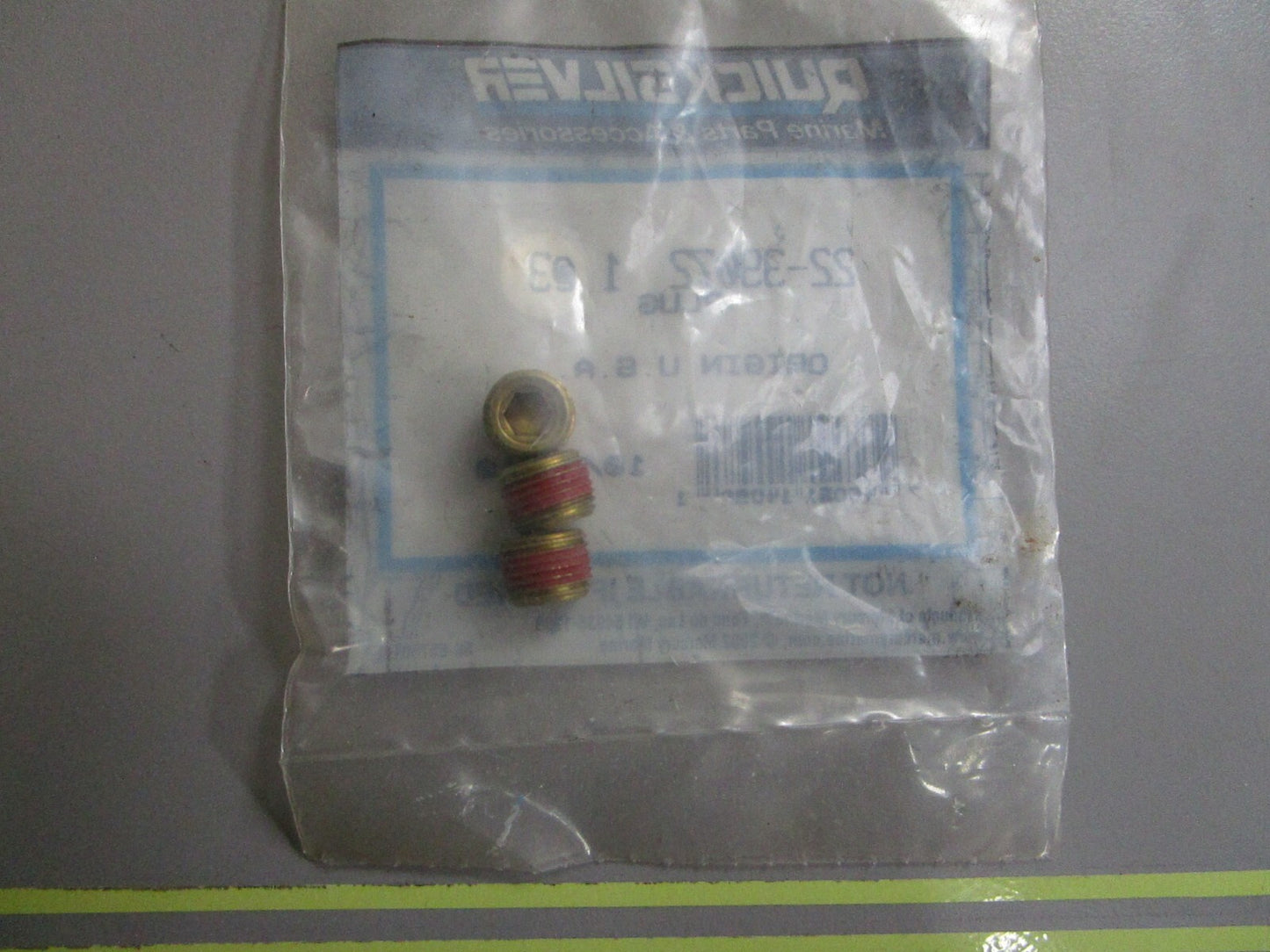 *NEW OEM* (LOT OF 3) 0810 Mercury Quicksilver Plug 22-390721