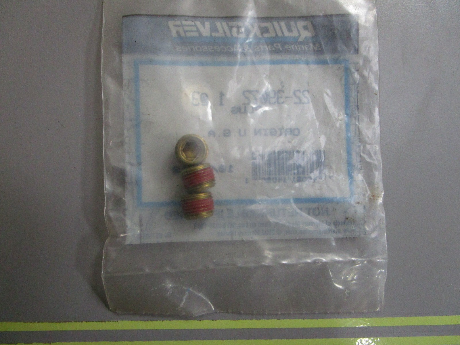 *NEW OEM* (LOT OF 3) 0810 Mercury Quicksilver Plug 22-390721