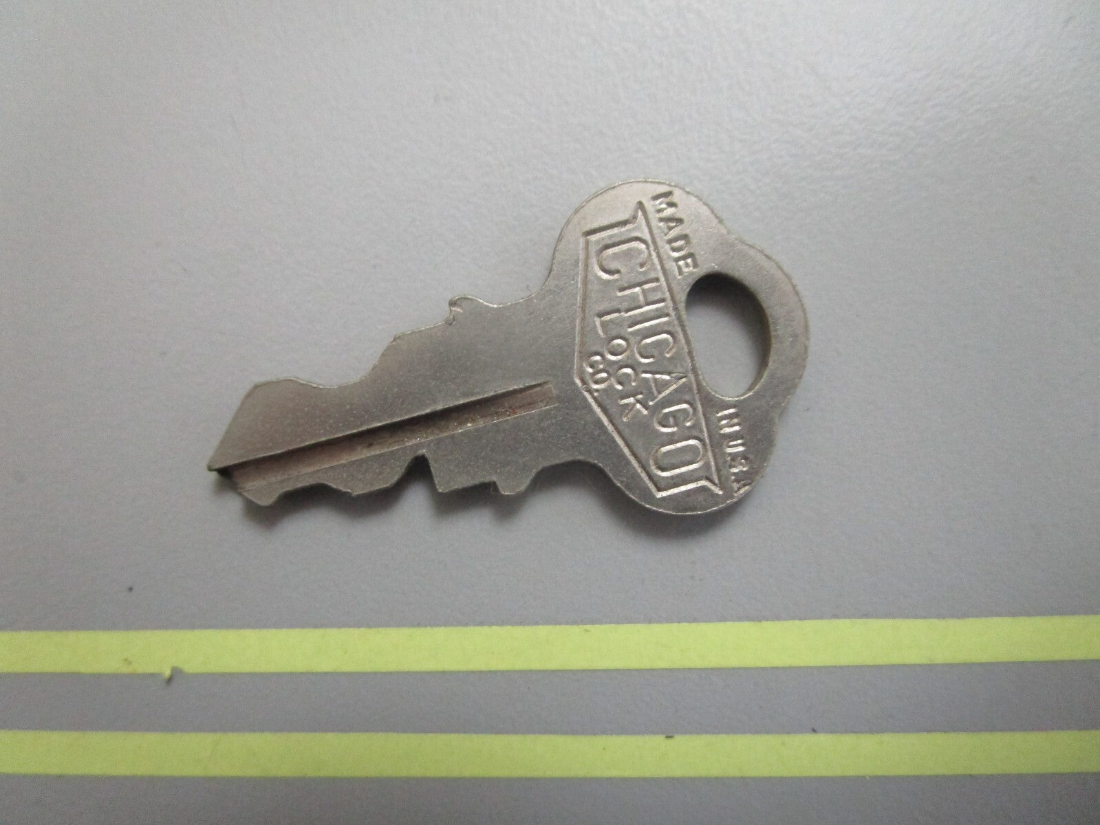 *NEW OEM* 0810 OMC Johnson Evinrude Ignition Key KF75 501590 0501590