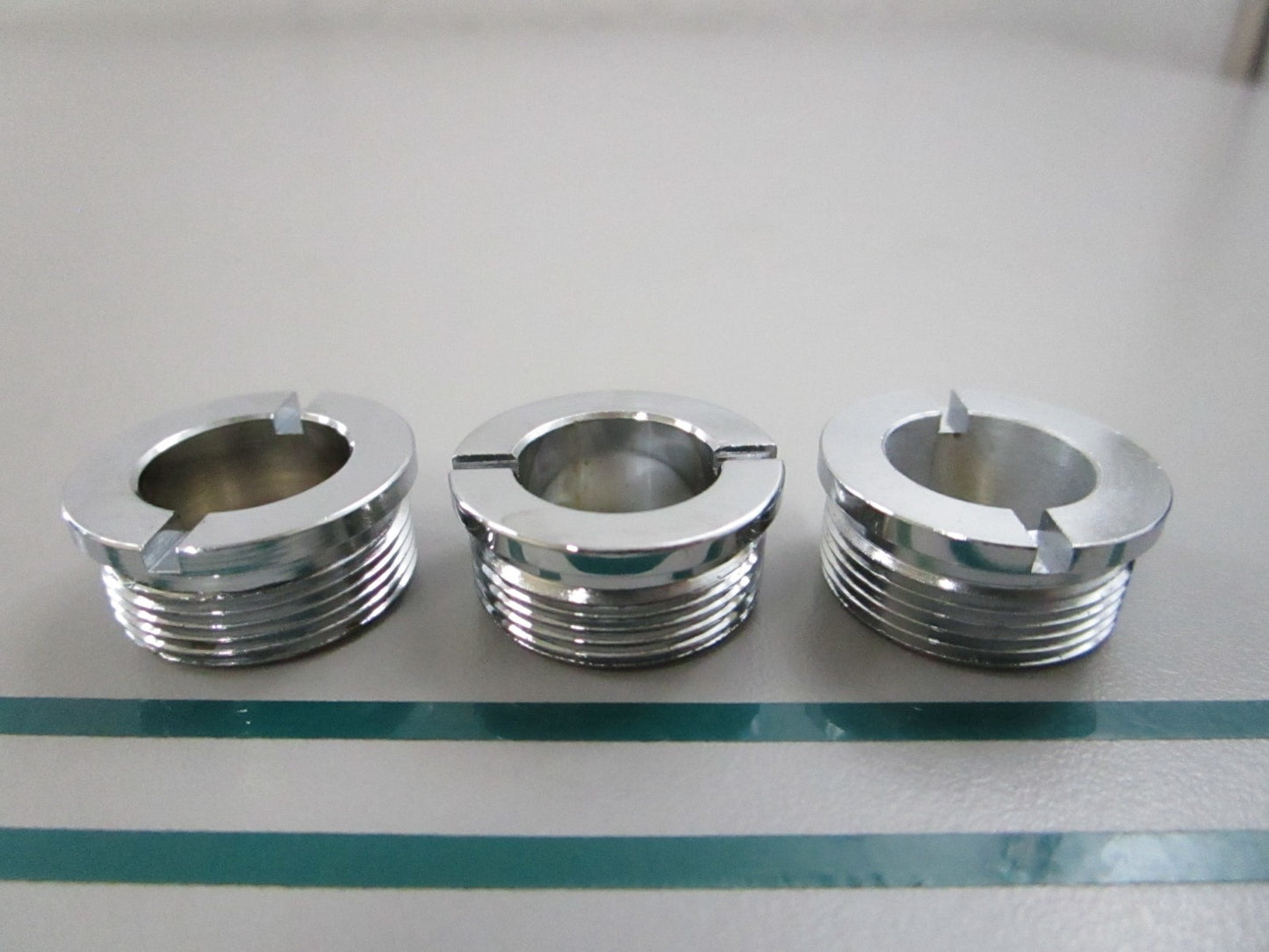 NEW OEM (LOT OF 3) 814640 Volvo Penta Bushing 0810