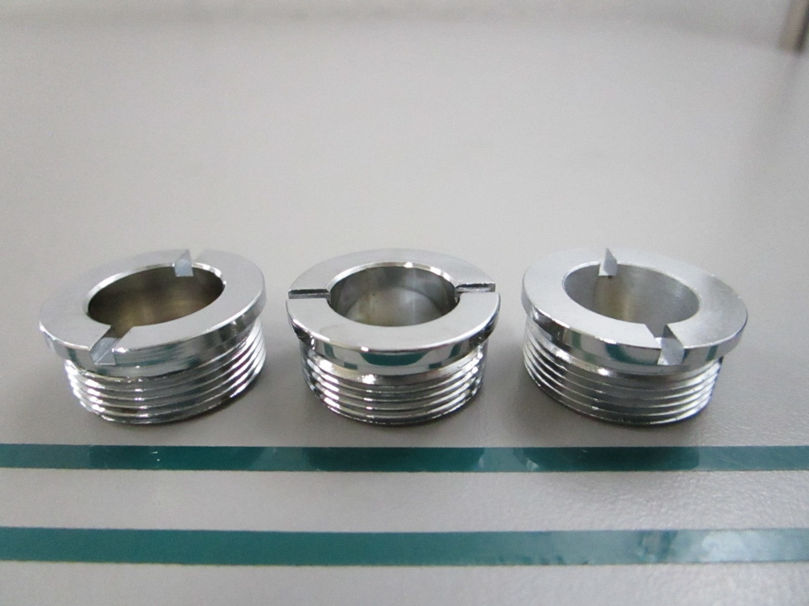 NEW OEM (LOT OF 3) 814640 Volvo Penta Bushing 0810
