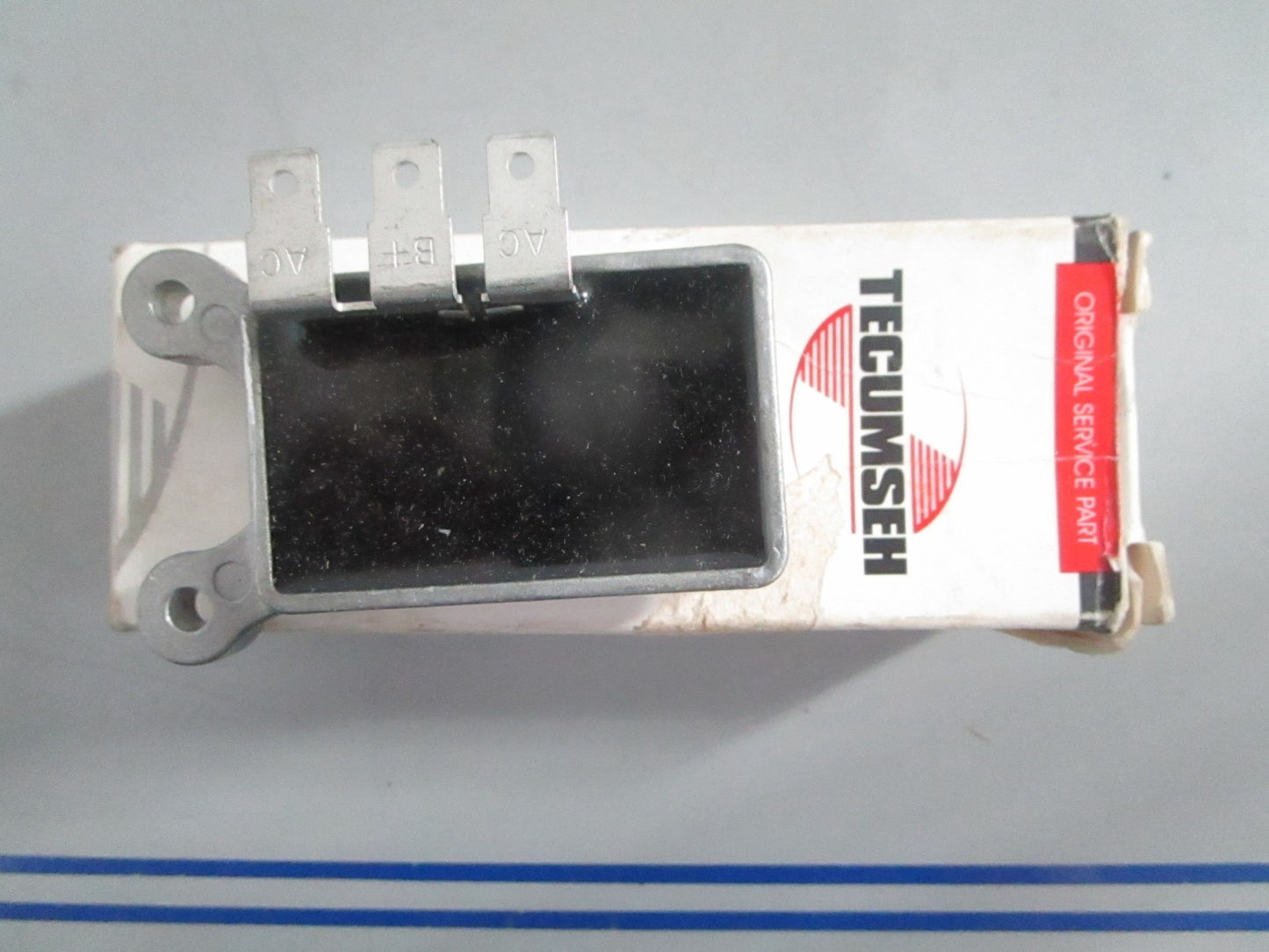 NEW OEM 611098A Tecumseh Regulator 0820