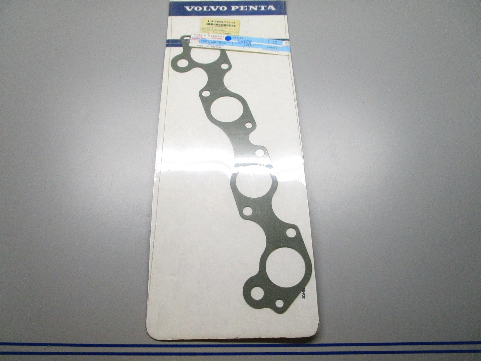 *NEW OEM* 0810 Volvo Penta Gasket 1378879-9