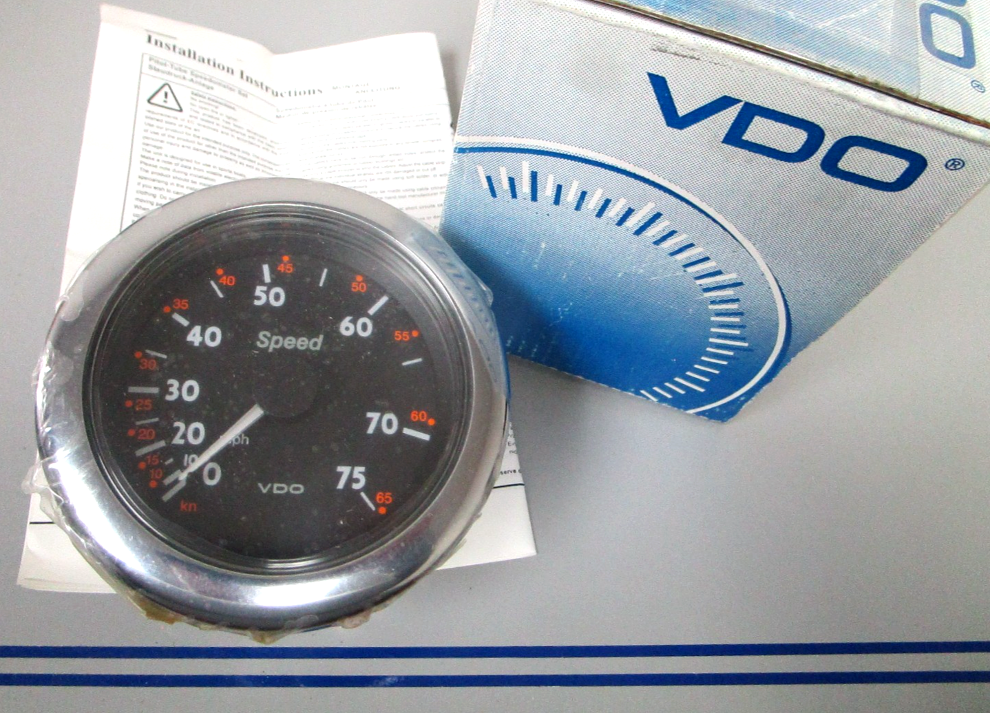 NEW OEM 2604101 VDO 75 MPH Speedometer Instrument Gauge 0720