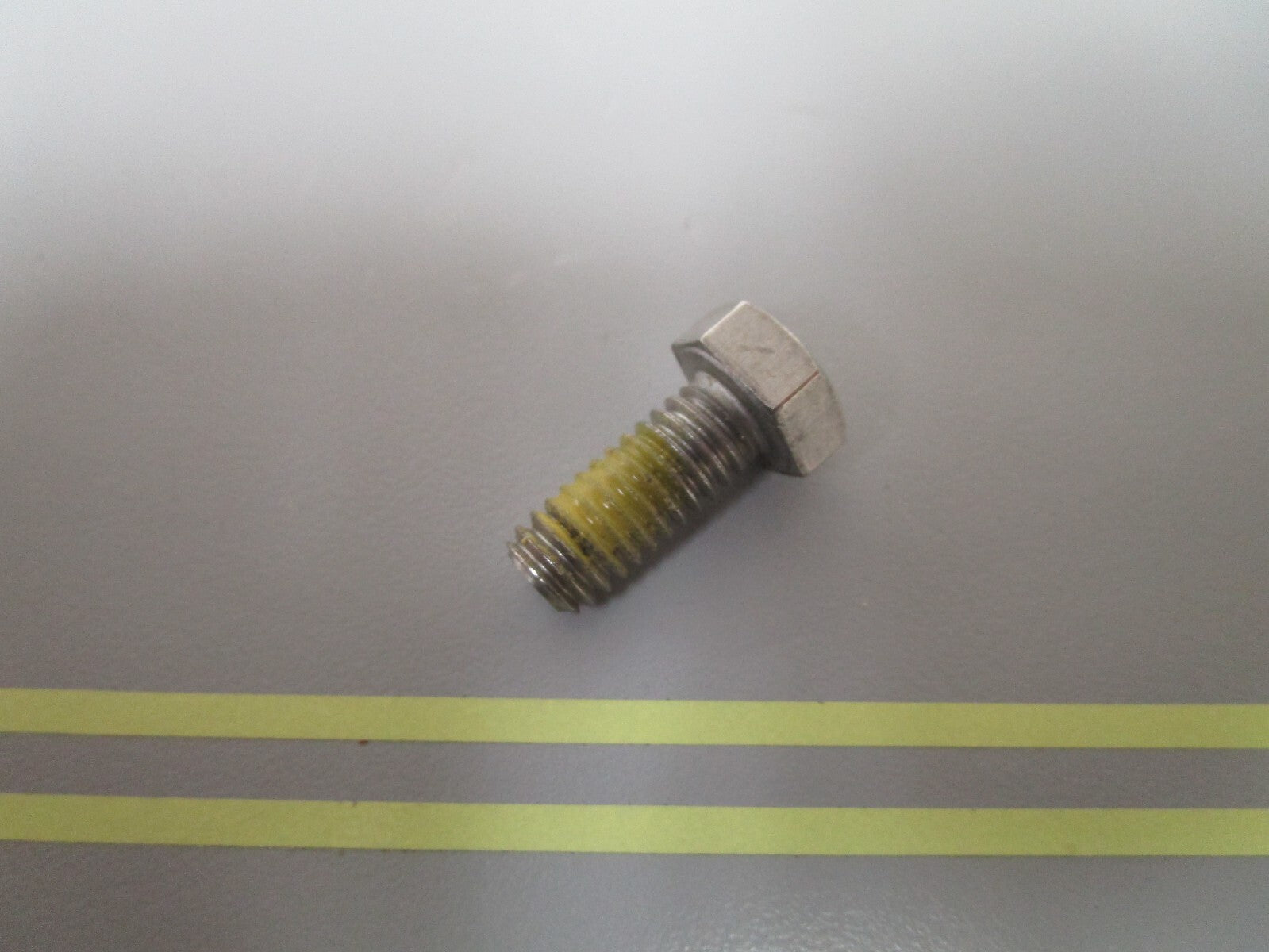 *NEW OEM* 0810 OMC Johnson Evinrude Detector Screw 910741 0910741