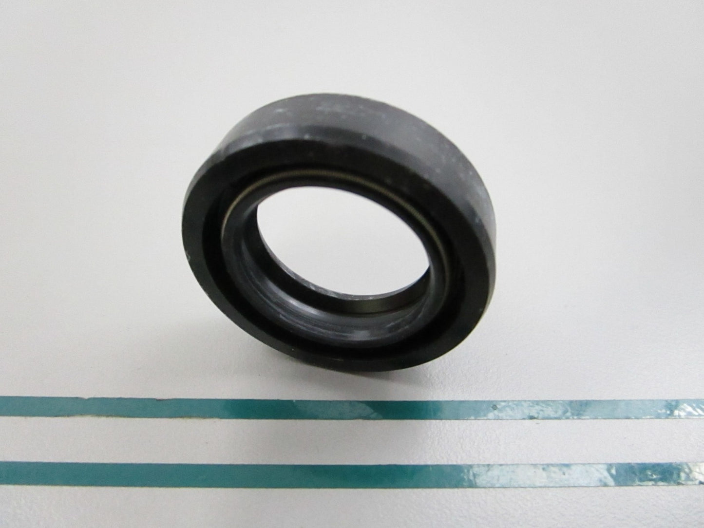 NEW OEM 353-60111-0 353601110 Tohatsu Oil Seal 0810
