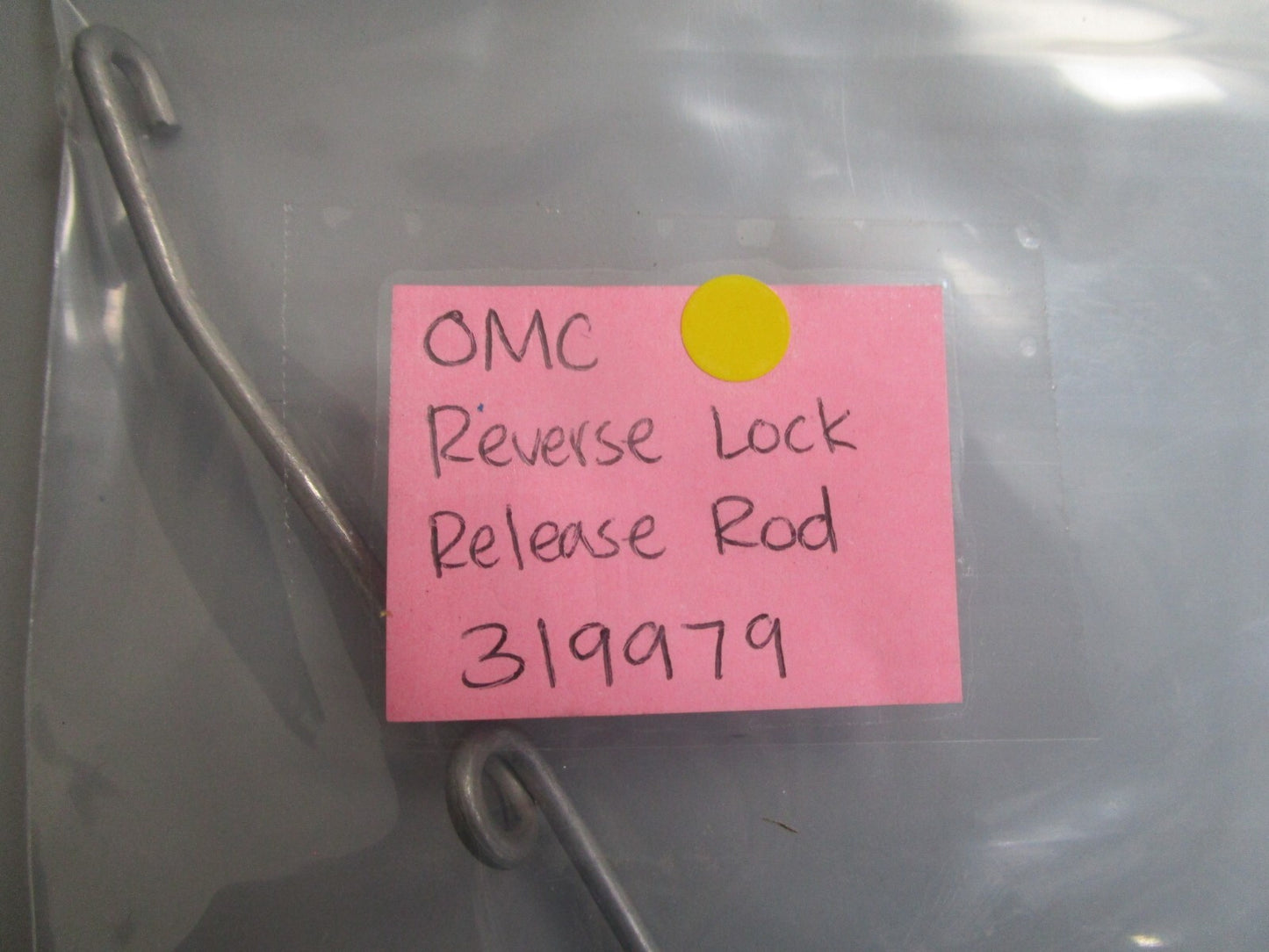 *NEW OEM* 0810 OMC Johnson Evinrude Reverse Lock Release Rod 319979 0319979