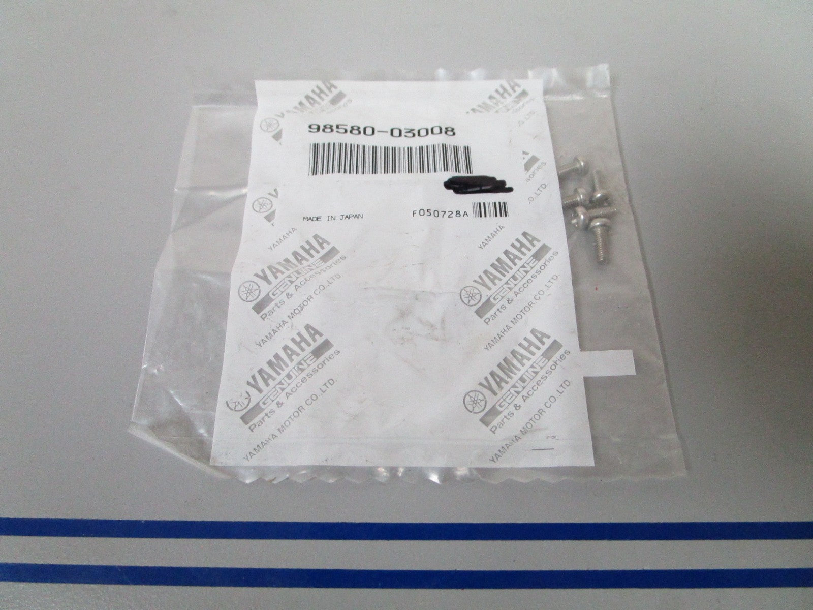 NEW OEM (LOT OF 5) 98500-03008 Yamaha Screw 0810