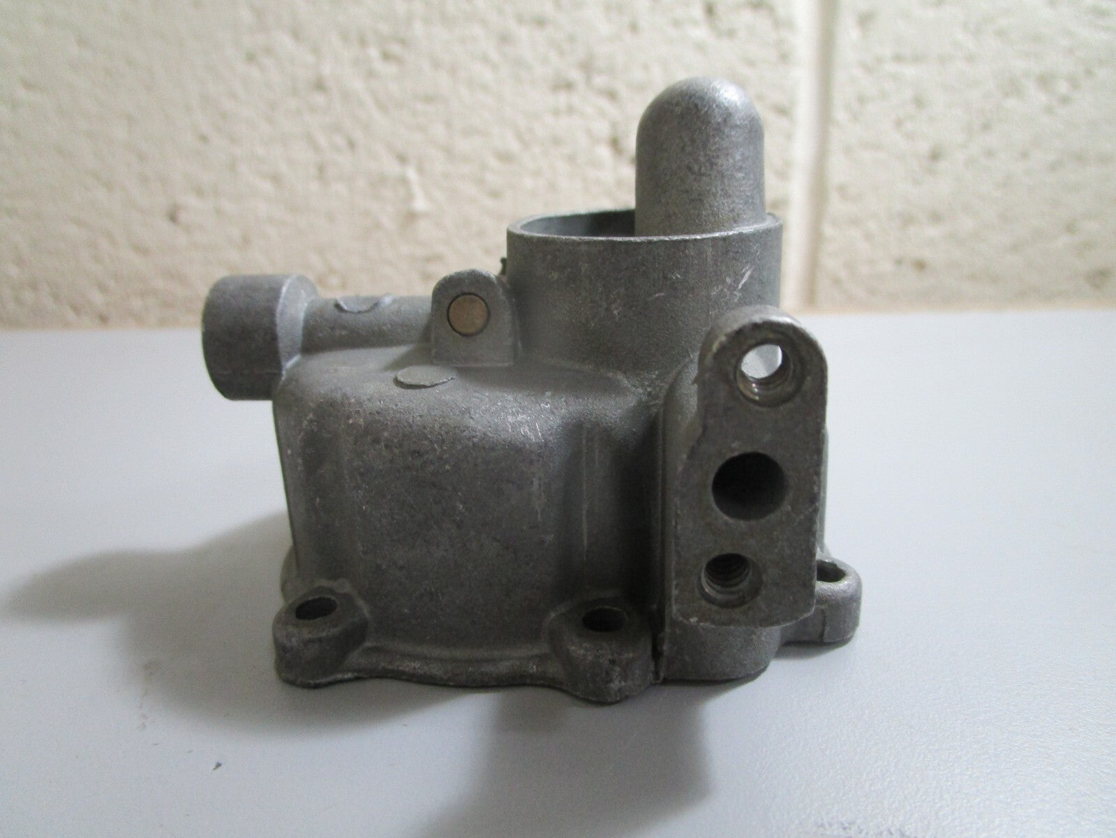 *NEW OEM* 0820 OMC Johnson Evinrude Fuel Bowl 379029 0379029