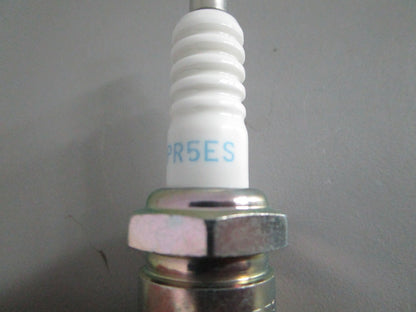 NEW OEM (LOT OF 6) BPR5ES NGK Spark Plug 0820