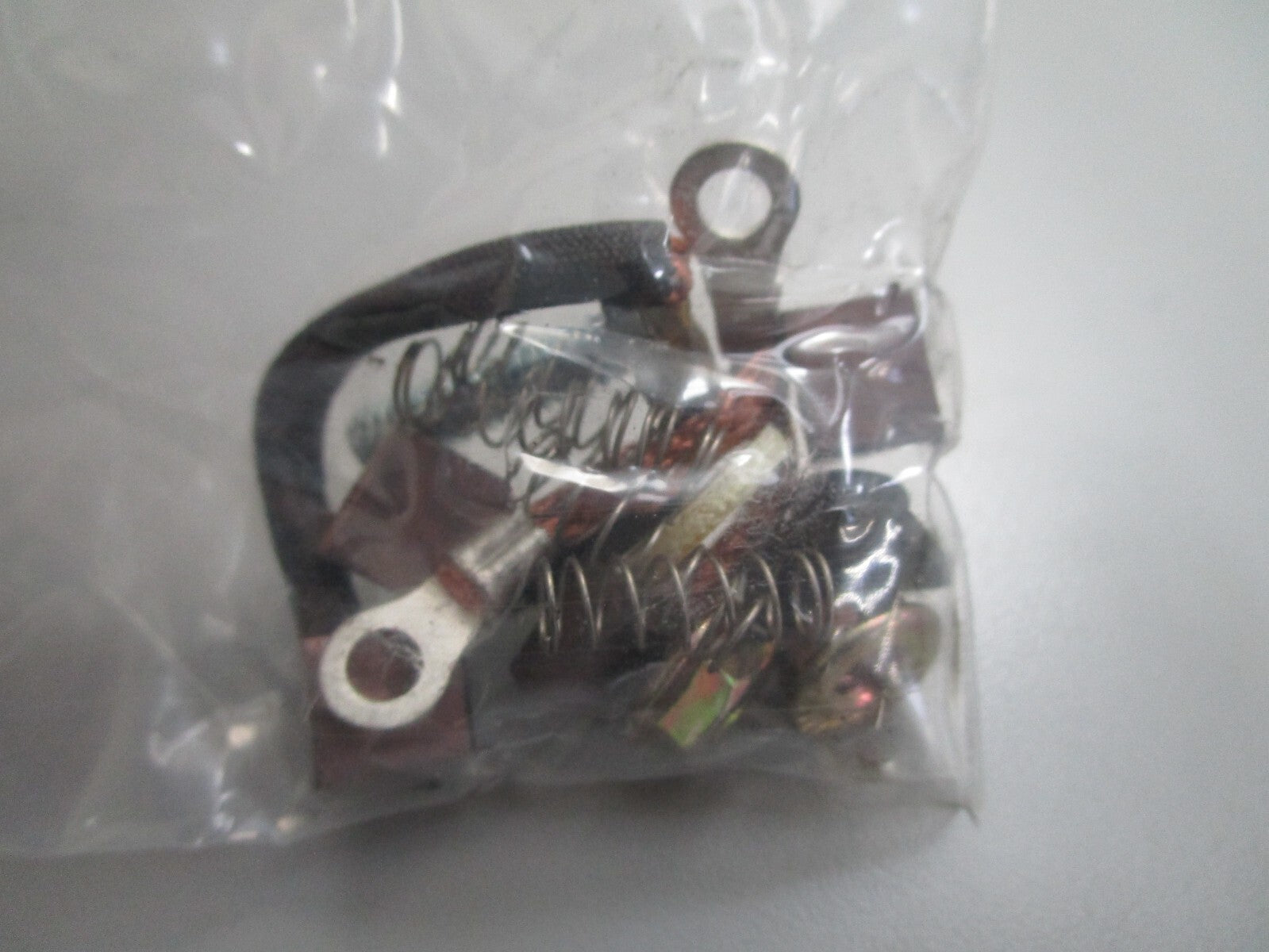 *NEW OEM* 0820 Mercury Quicksilver Brush Kit 898265016