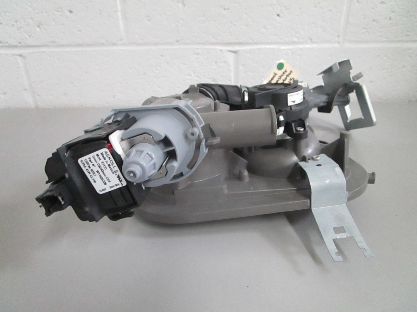 Whirlpool W11460945 NEW OEM Dishwasher Sump Motor Assy KitchenAid WDT750 0820