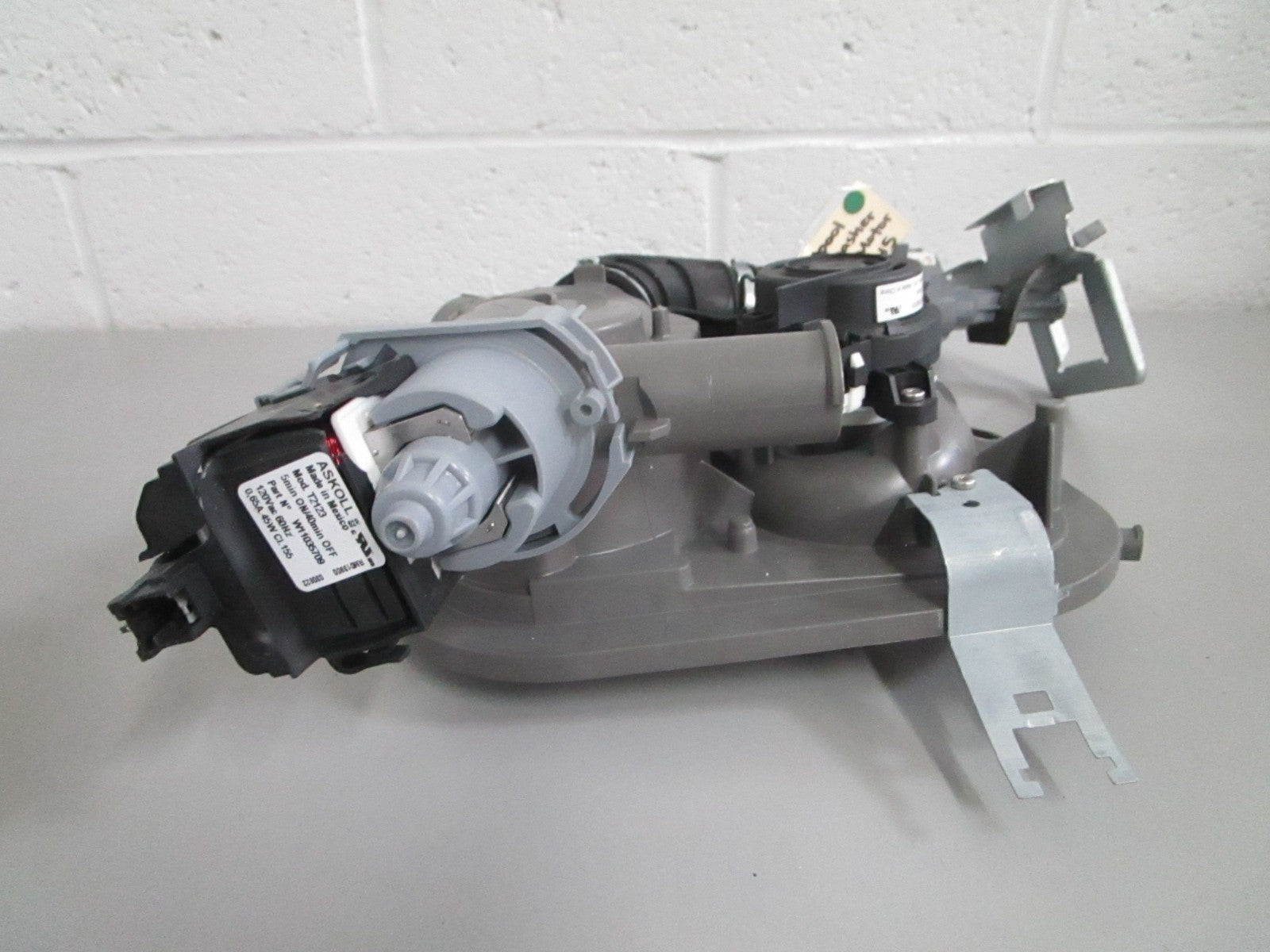 Whirlpool W11460945 NEW OEM Dishwasher Sump Motor Assy KitchenAid WDT750 0820