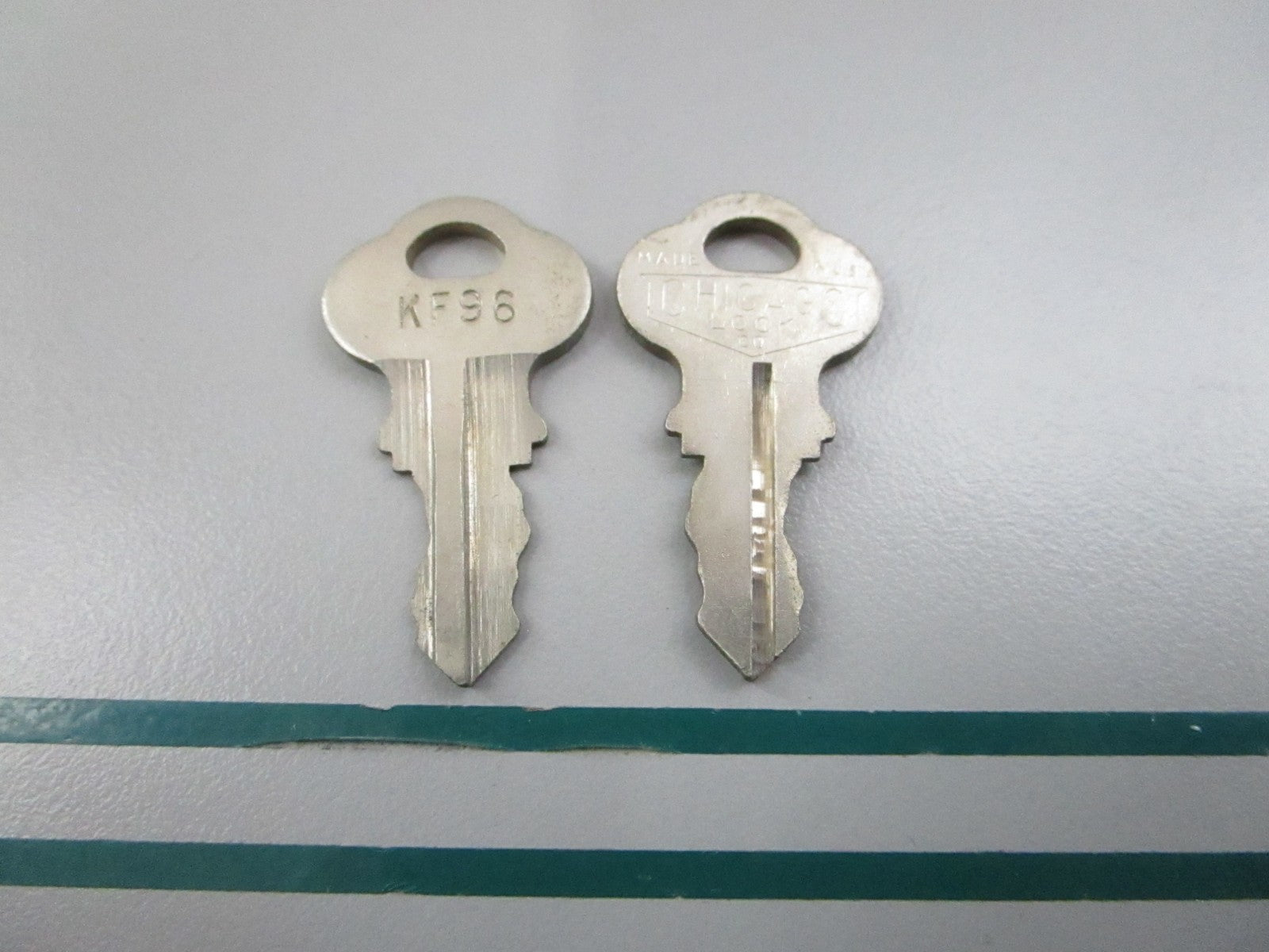 NEW OEM (LOT OF 2) 501611 0501611 OMC Johnson Evinrude KF96 Ignition Key 0810