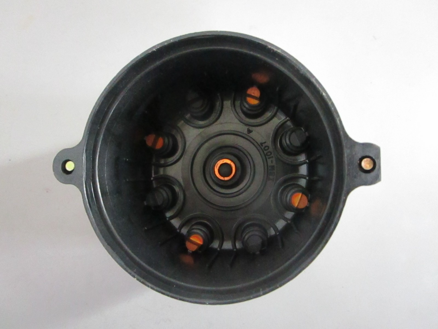 NEW OEM 986933 0986933 OMC Johnson Evinrude Distributor Cap Assy 0820