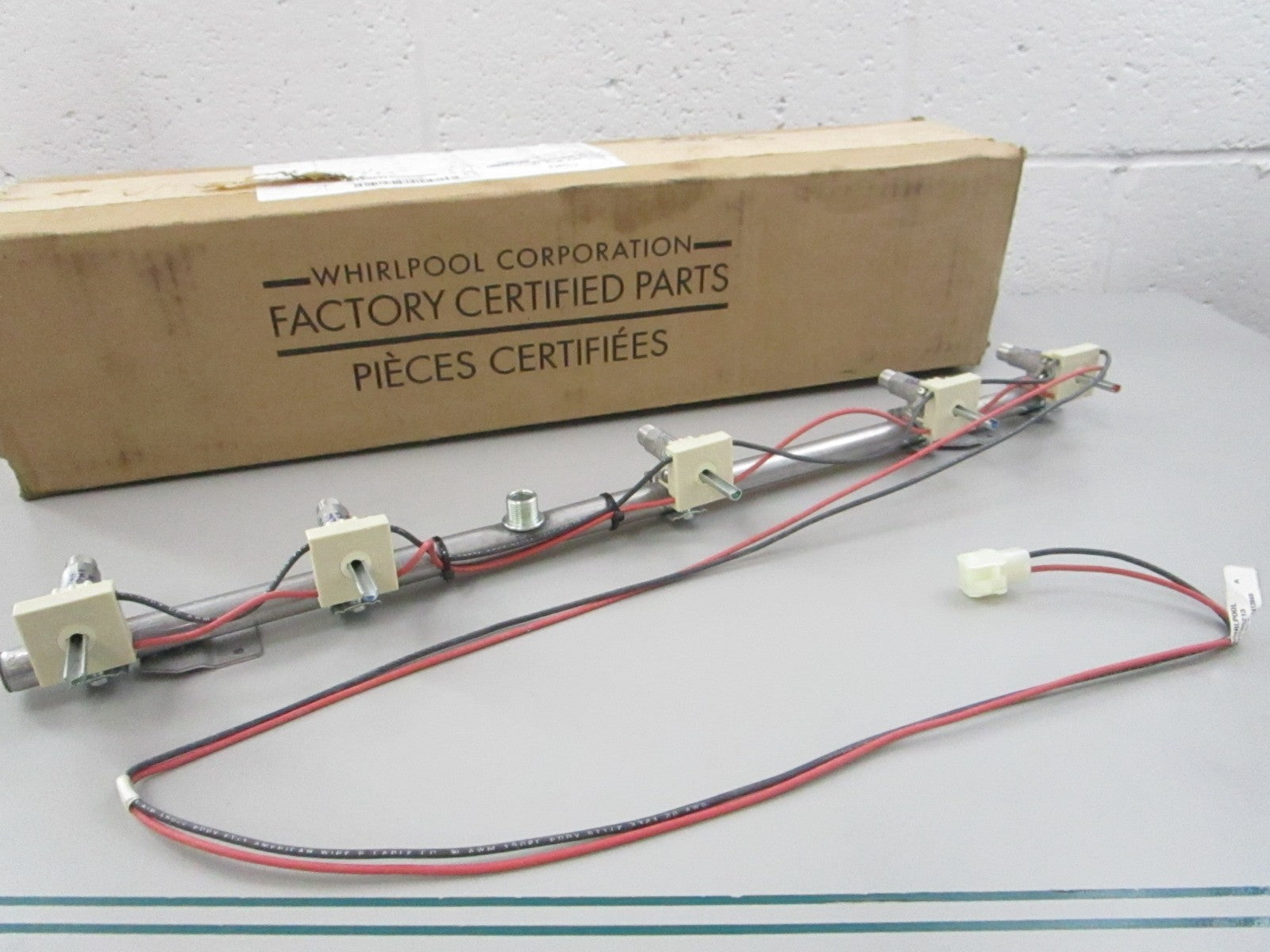 NEW OEM W10413870 WPW10413870 Whirlpool Manifold 0810