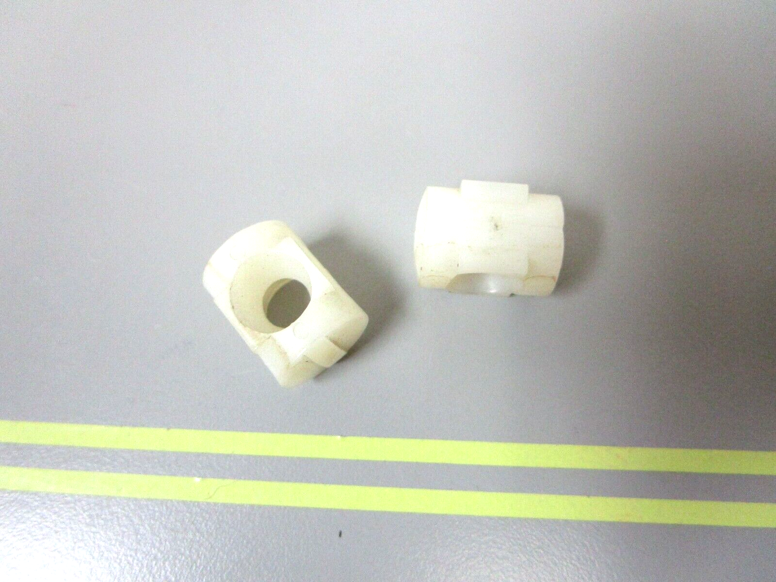 *NEW OEM* (LOT OF 2) 0750 OMC Johnson Evinrude INSERT 308035 0308035