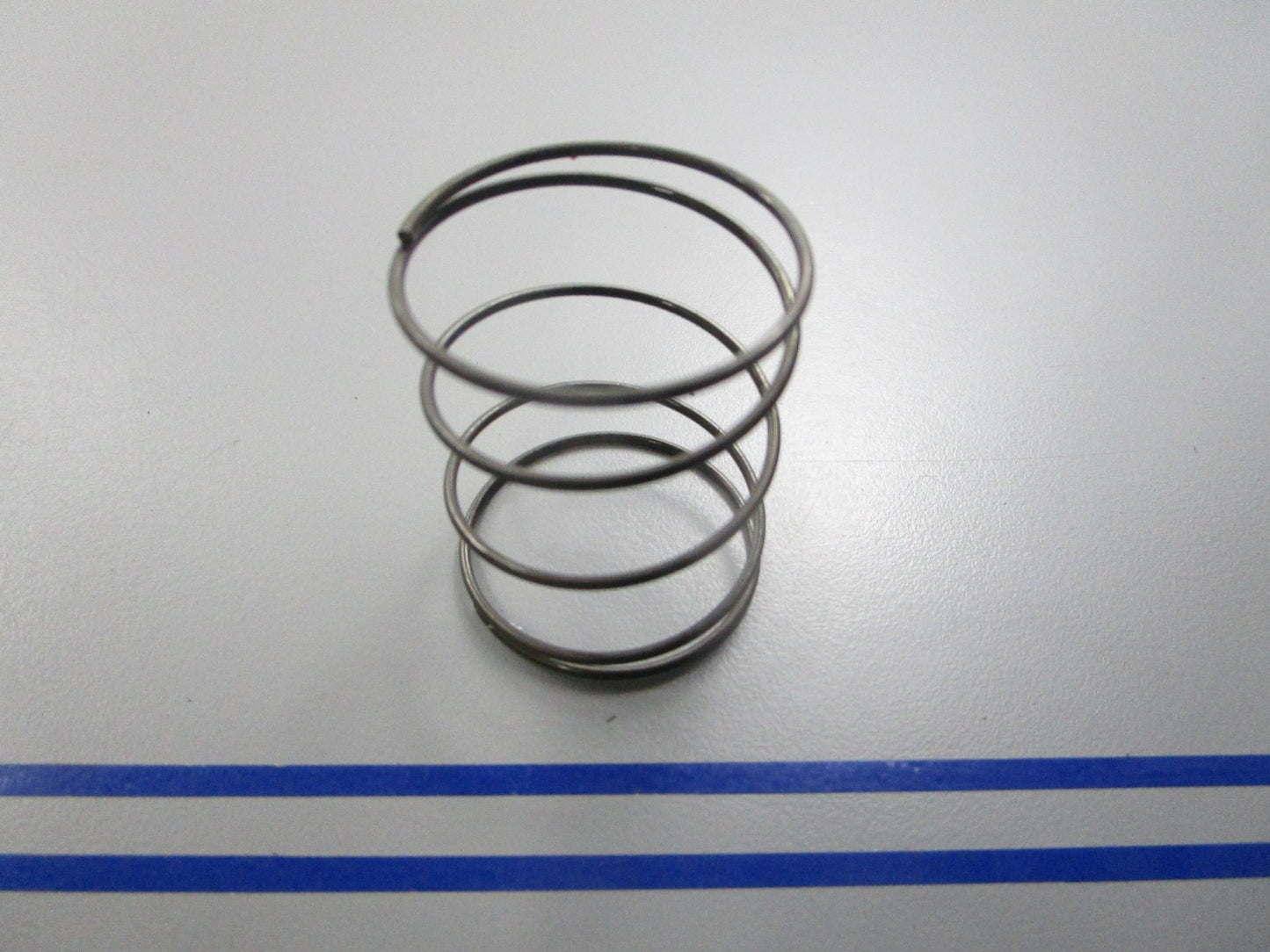 NEW OEM 3852296 Volvo Penta Spring 0810