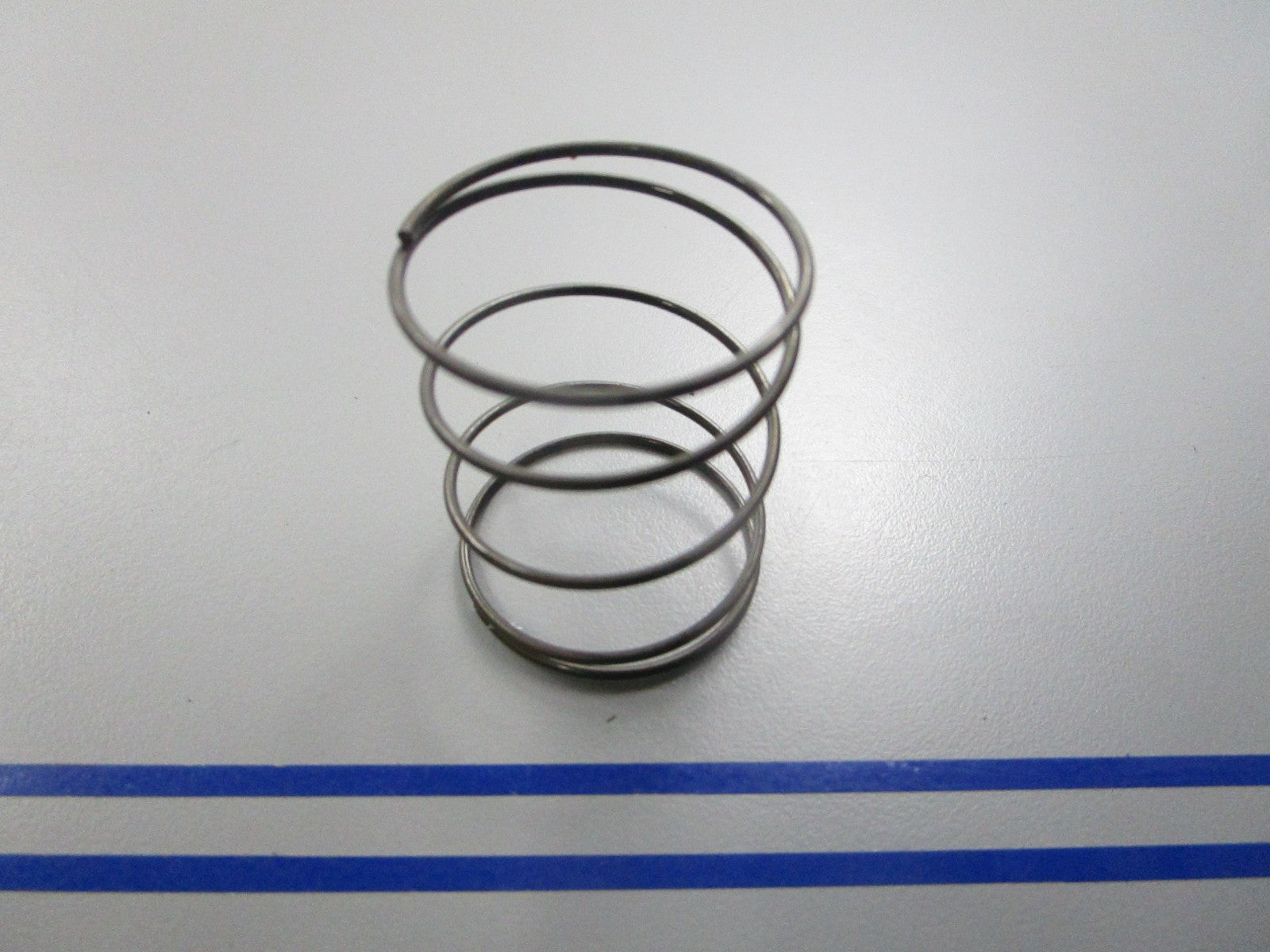 NEW OEM 3852296 Volvo Penta Spring 0810