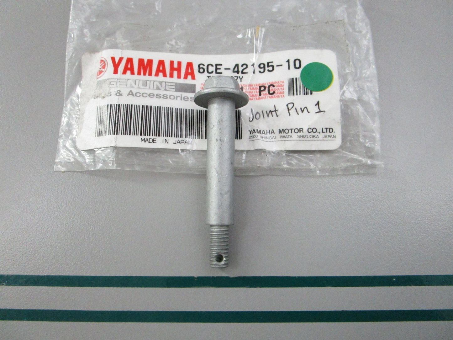 NEW OEM 6CE-42195-10-00 Yamaha Joint Pin 0810