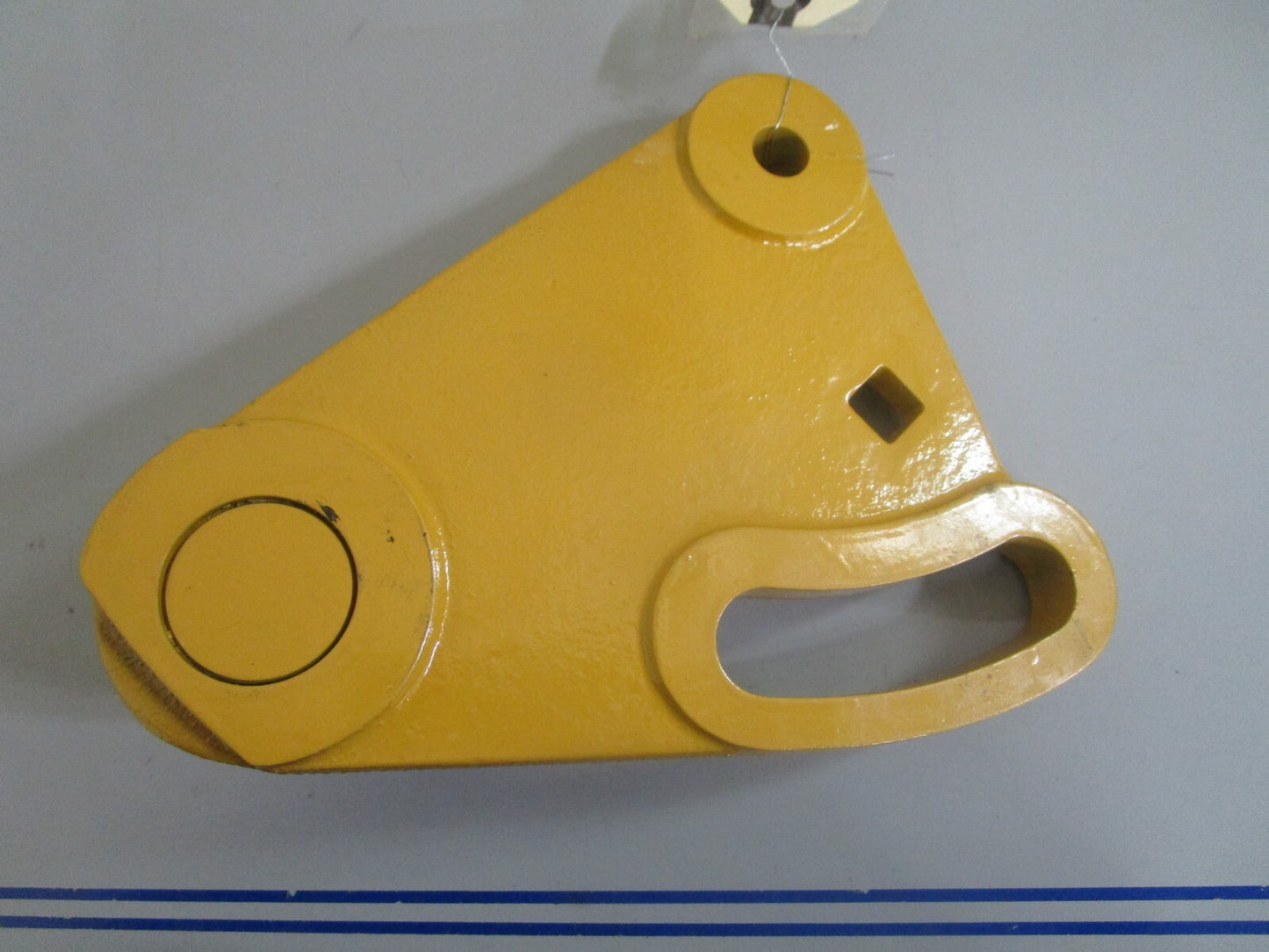 *NEW OEM* 0820 CAT Bracket Assy 126-8551