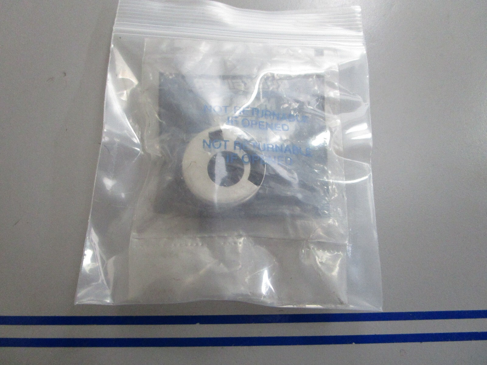 *NEW OEM* 0810 Mercury Quicksilver Insert 31707