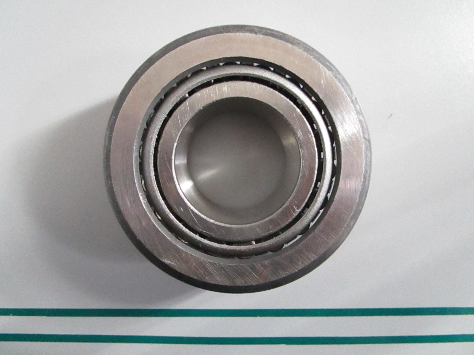 NEW OEM 379585 0379585 OMC Johnson Evinrude Tapered Bearing 0820