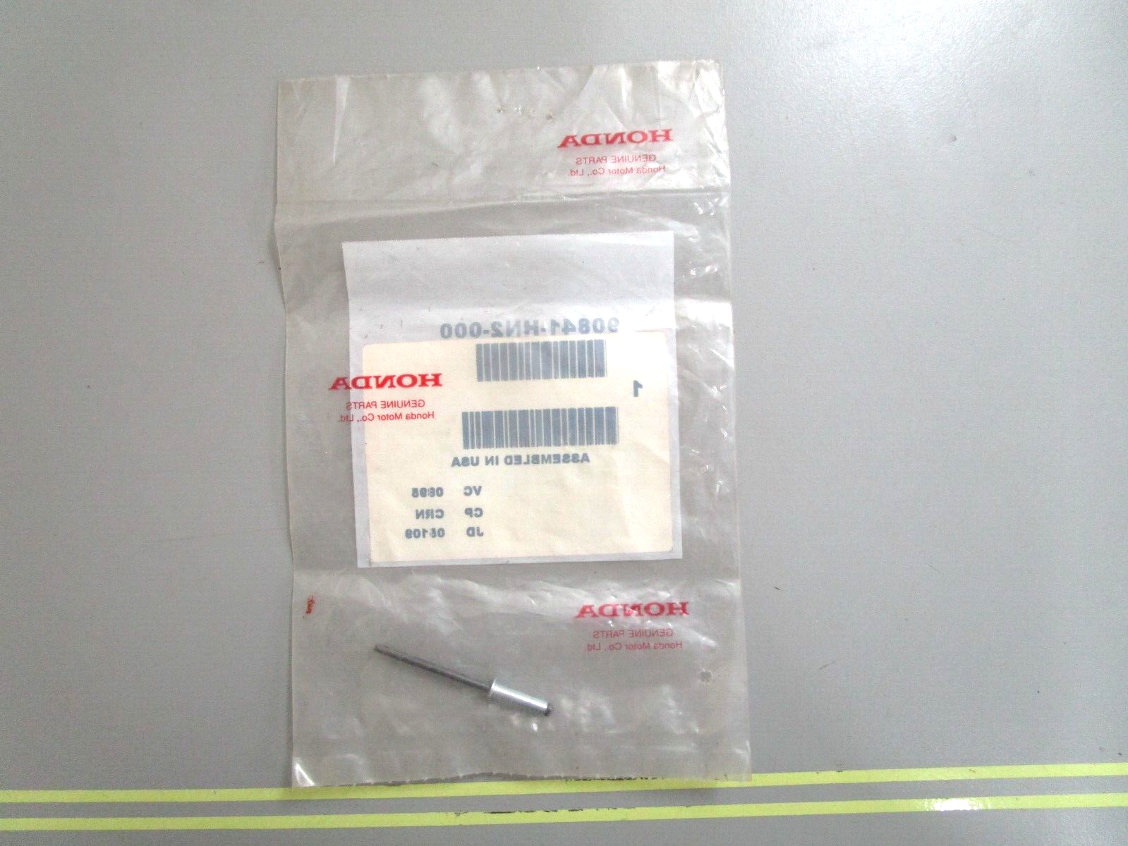 *NEW OEM* 0750 Honda RIVET 90841-HN2-000