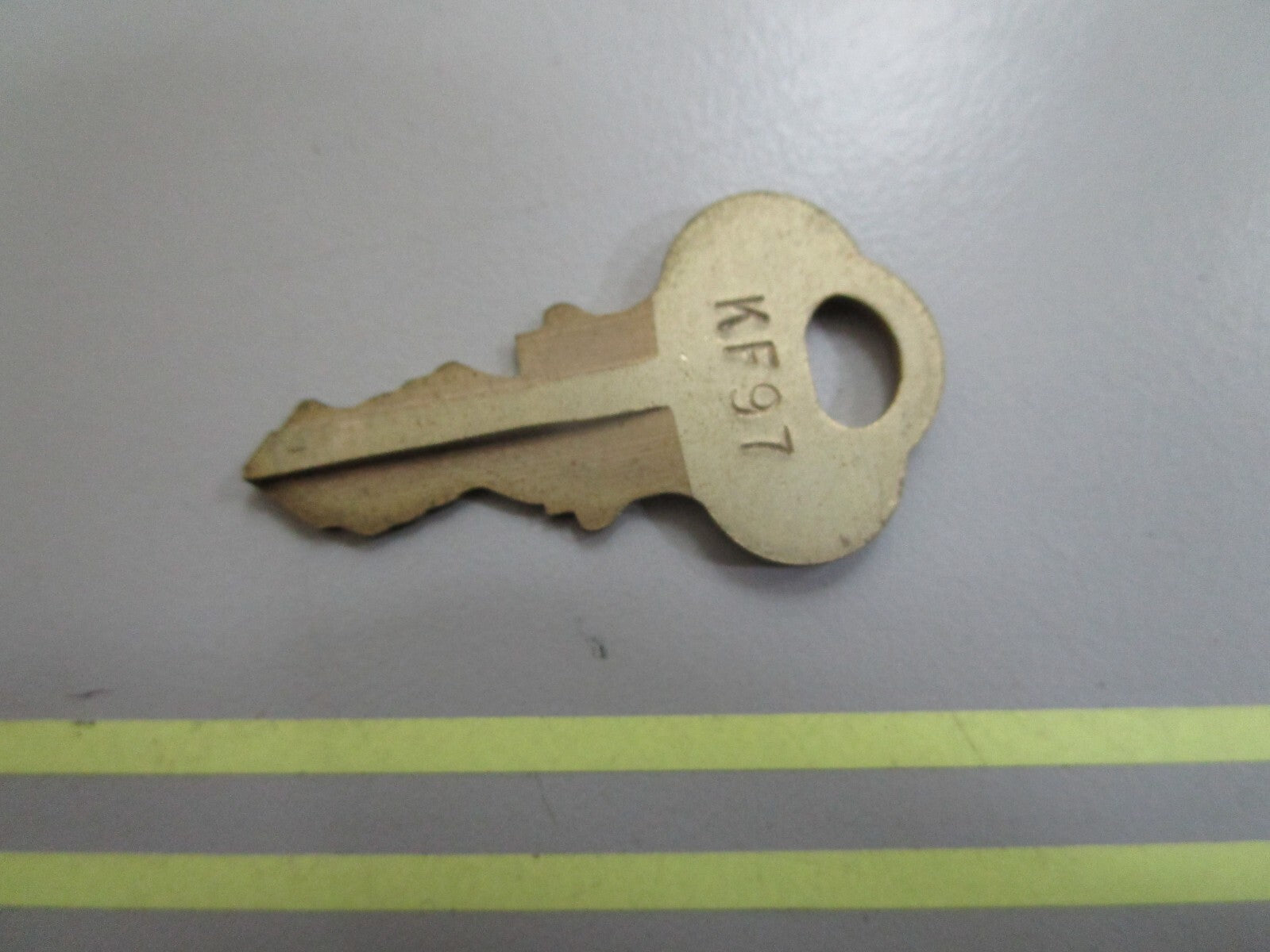 *NEW OEM* 0810 OMC Johnson Evinrude Ignition Key KF97 501612 0501612