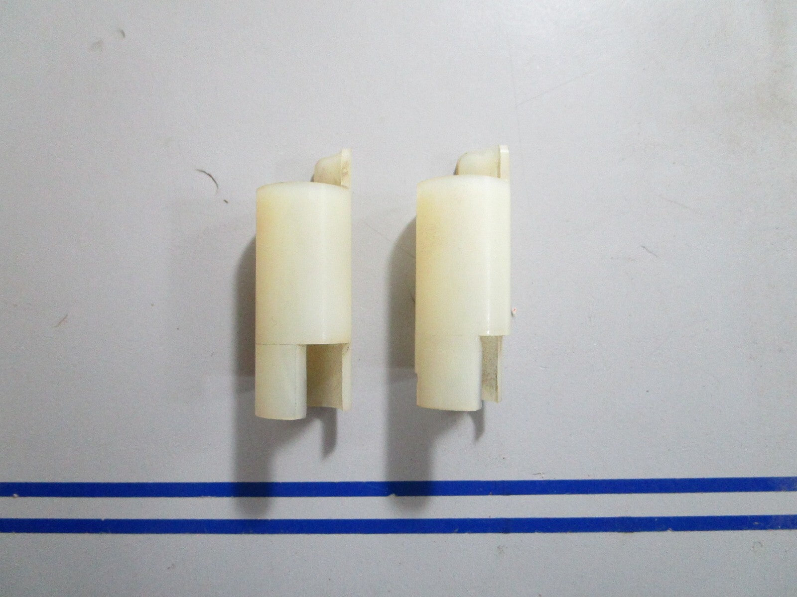 *NEW OEM* (LOT OF 2) 0810 OMC Johnson Evinrude Spacer 307452 0307452