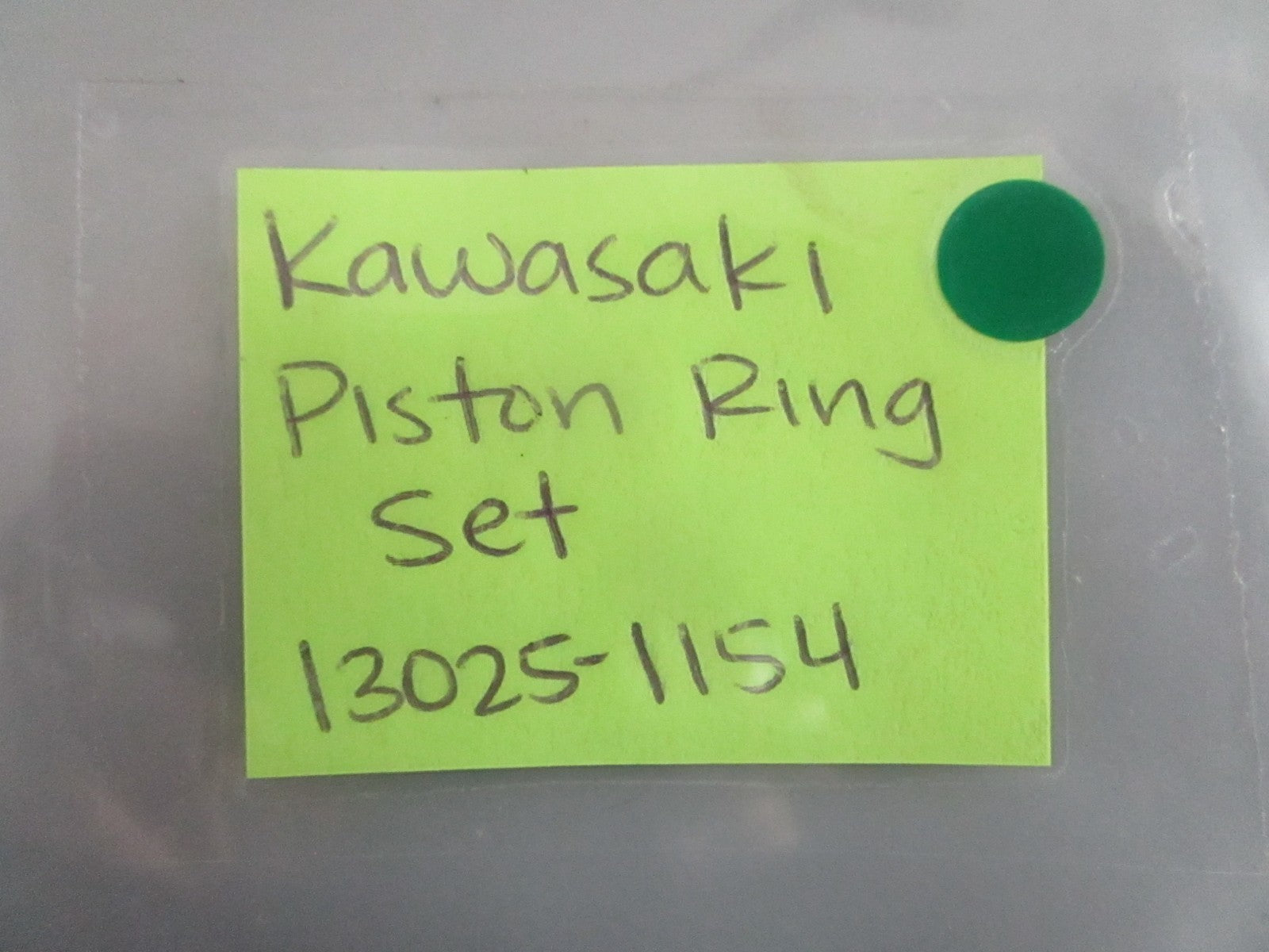 NEW OEM 13025-1154 Kawasaki Piston Ring Set 0820