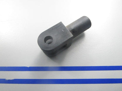 *NEW OEM* 0810 OMC Johnson Evinrude Retainer 334737 0334737