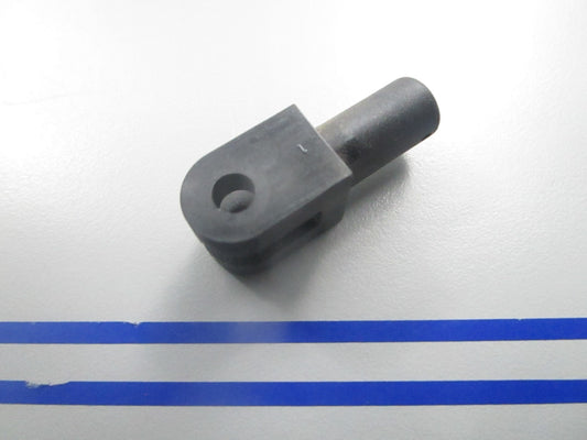 *NEW OEM* 0810 OMC Johnson Evinrude Retainer 334737 0334737