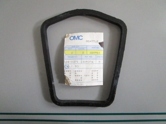 NEW OEM 320961 0320961 OMC Johnson Evinrude Exhaust Seal 0820